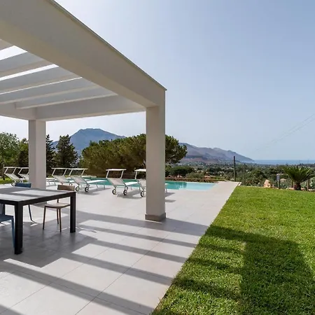 Vista Mare Con Piscina A Sfioro A Scopello Вилла *