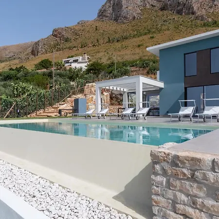 Vista Mare Con Piscina A Sfioro A Scopello Кастелламмаре-дель-Голфо