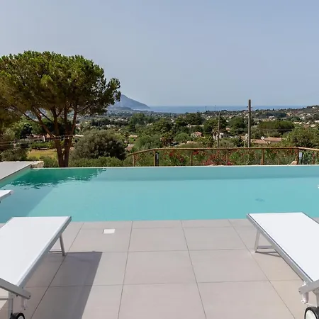 Villa Vista Mare Con Piscina A Sfioro A Scopello