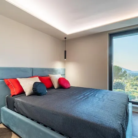 Vista Mare Con Piscina A Sfioro A Scopello Вилла
