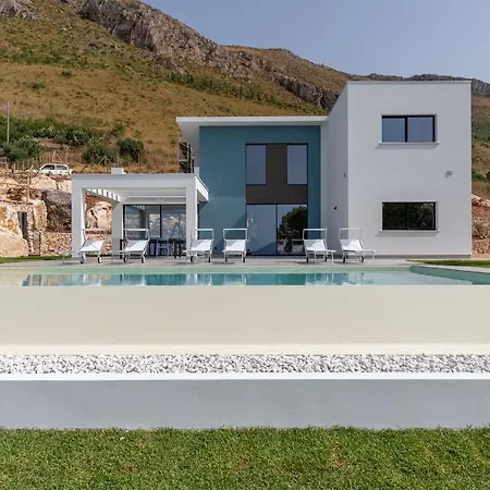 Vista Mare Con Piscina A Sfioro A Scopello Villa